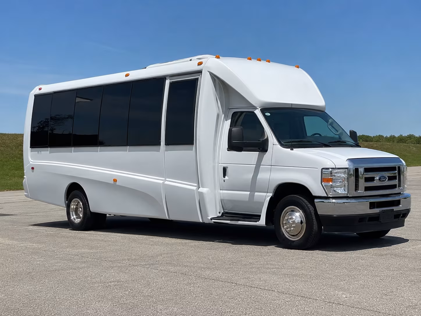 San Bernardino Birthday, Sweet 16, & Quinceañera Transportation party bus exterior